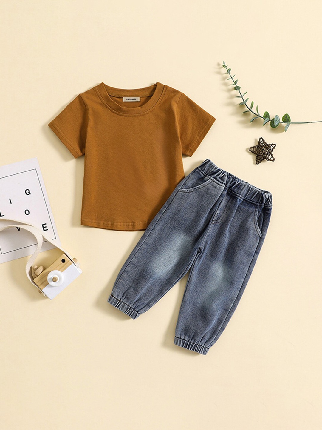 

INCLUD Boys Round Neck T-shirt With Trousers, Mustard