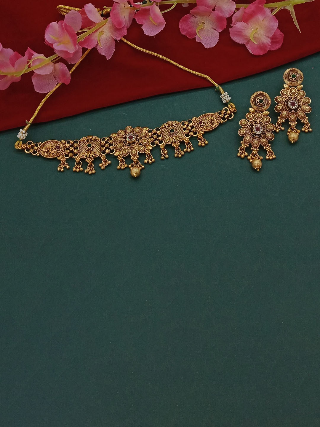

AASHISH IMITATION Copper-Plated Jewellery Set