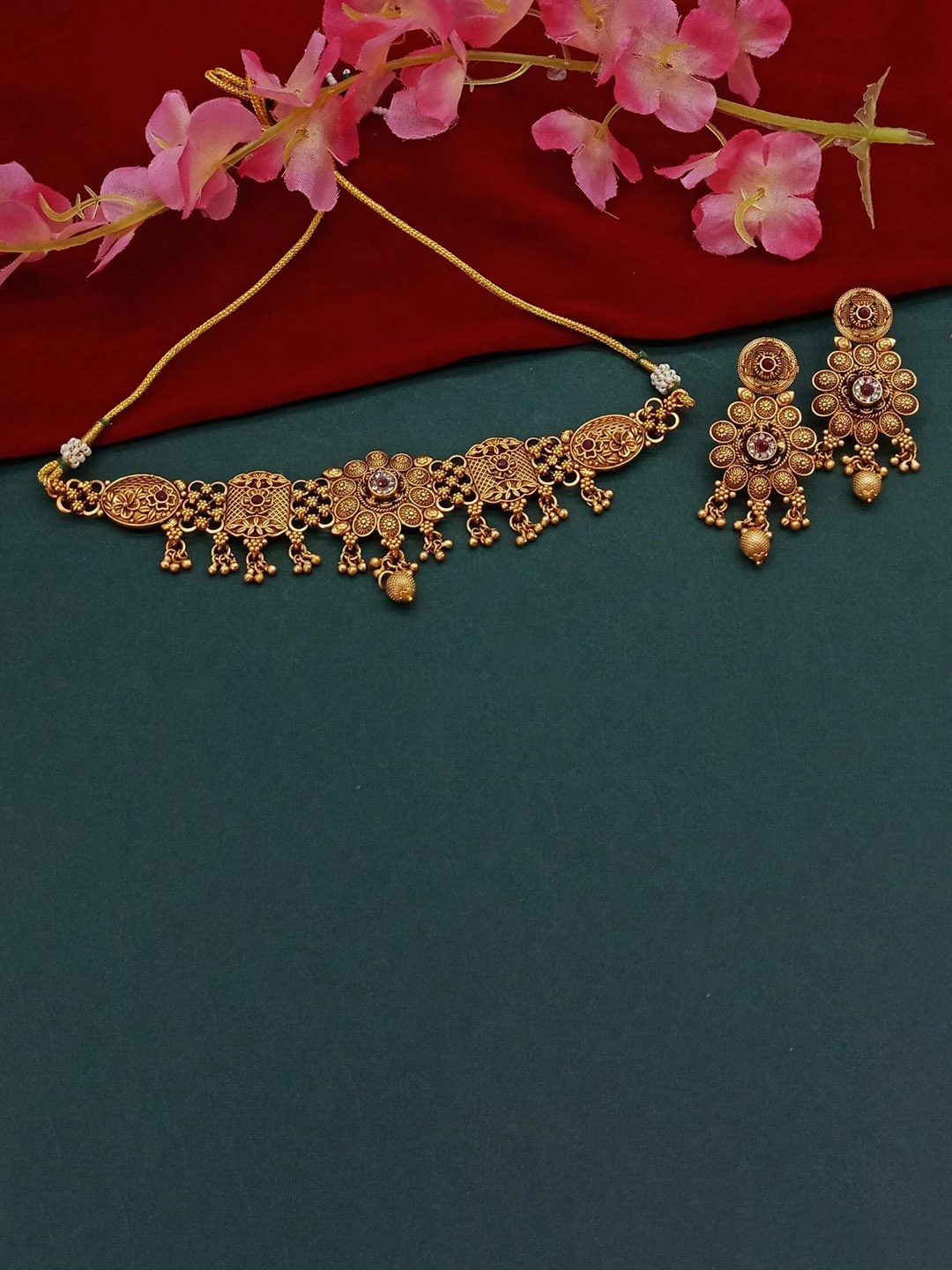 

AASHISH IMITATION Copper-Plated Jewellery Set