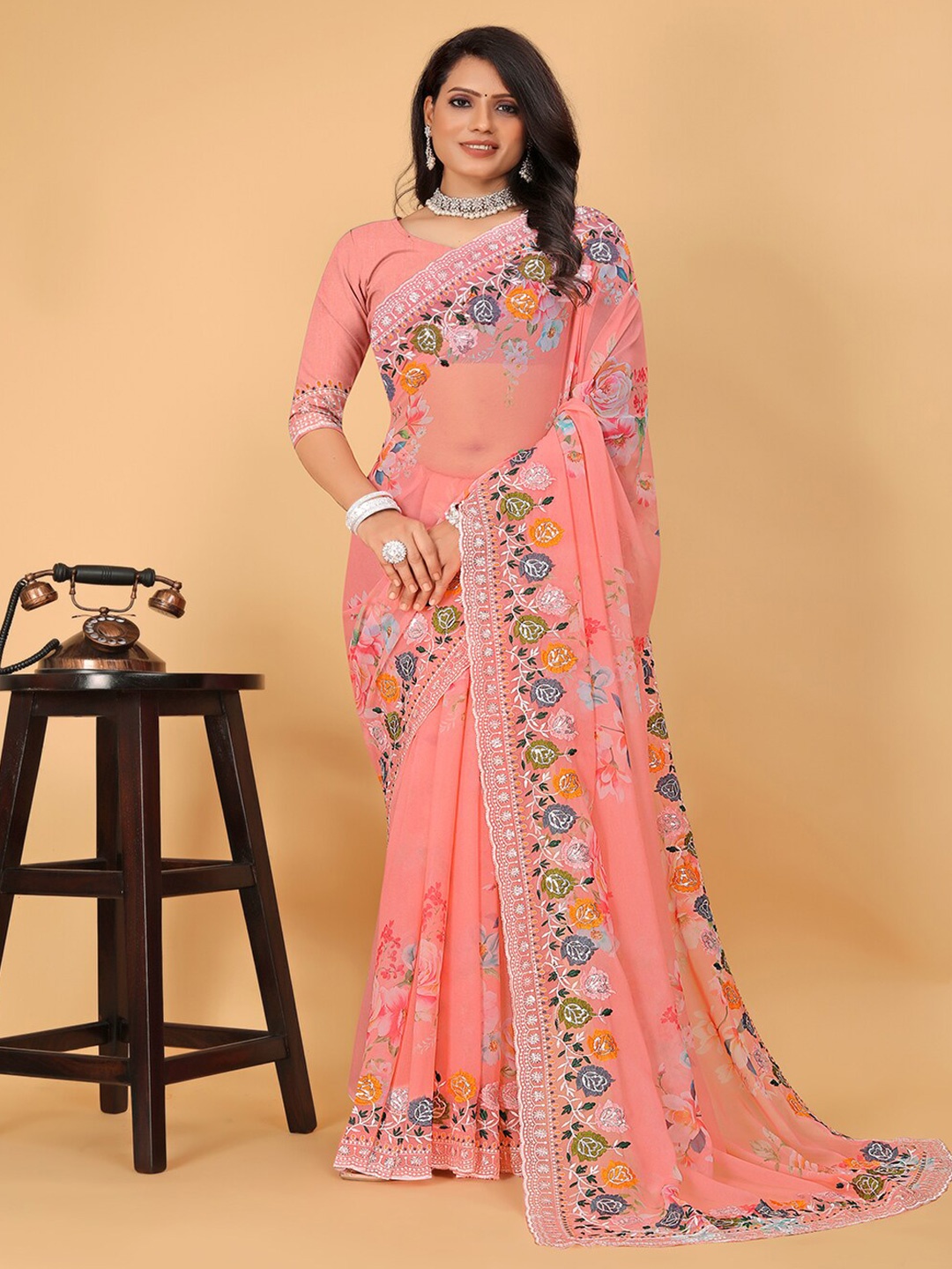 

Pionex Floral Printed Embroidered Saree, Pink
