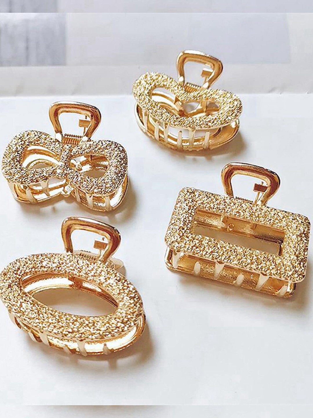 

VAGHBHATT Set of 5 Claw Clip, Gold
