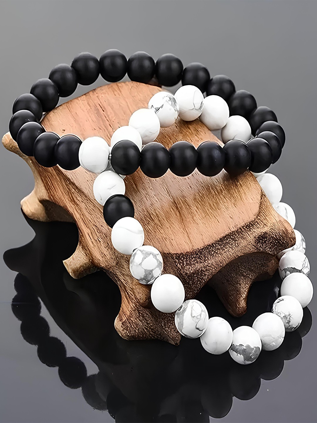

KARISHMA KREATIONS Unisex Set Of 2 Beaded Elasticated Bracelet, White