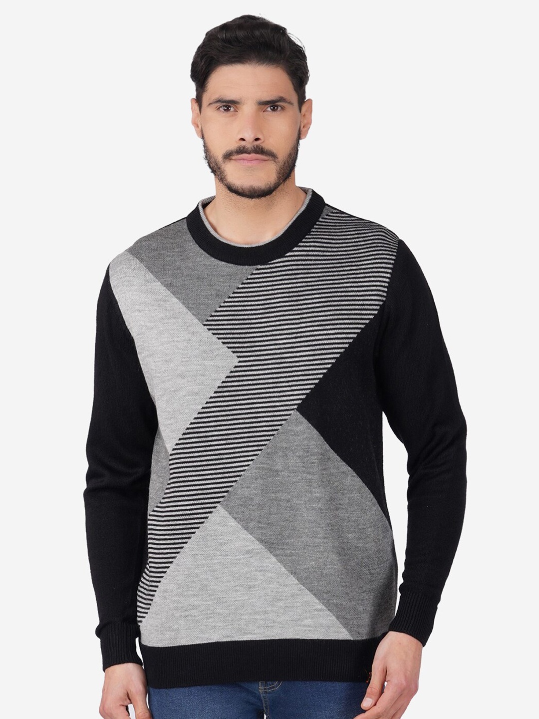 

INVICTUS Colourblocked Acrylic Pullover, Black