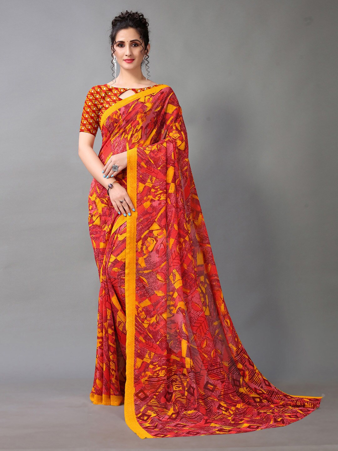 

KALINI Pure Georgette Printed Saree, Yellow