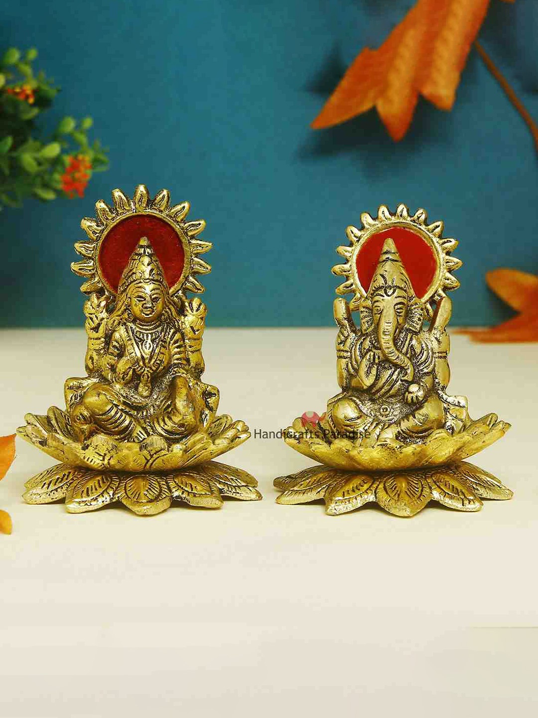 

HANDICRAFTS PARADISE Red & Gold-Toned 2 Pieces Metal Lakshmi Ganesh Idol Showpieces