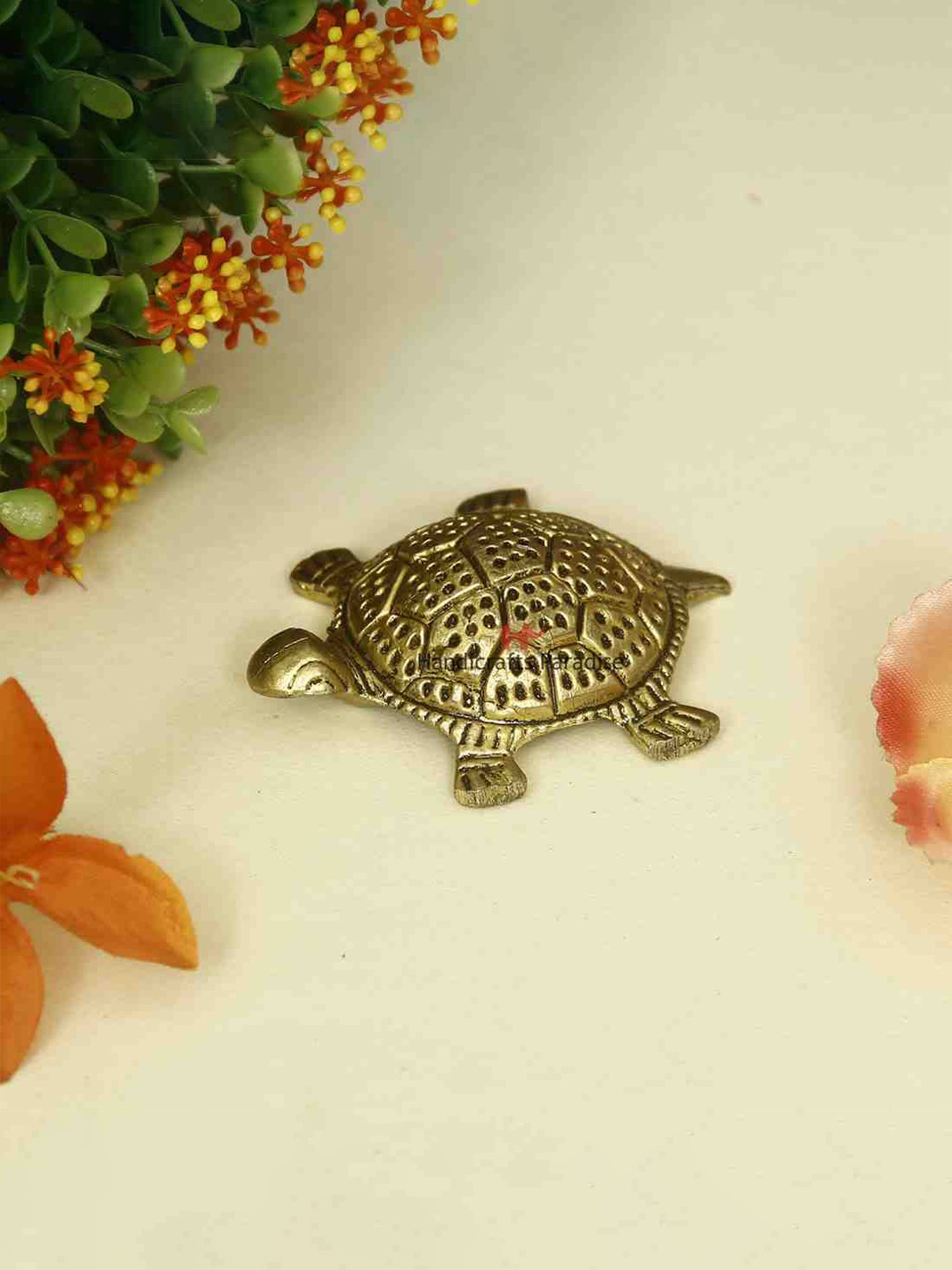 

HANDICRAFTS PARADISE Gold-Toned Tortoise Metal Showpiece