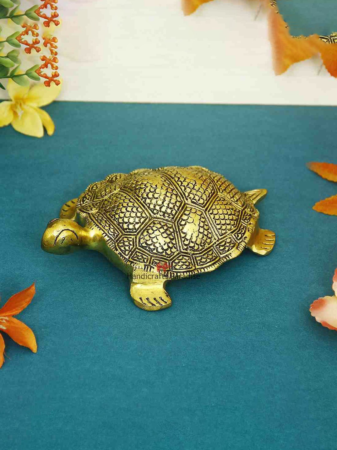 

HANDICRAFTS PARADISE Gold-Toned Tortoise Showpiece