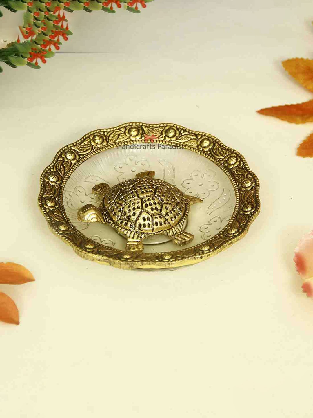 

HANDICRAFTS PARADISE Gold-Toned Tortiose Showpiece