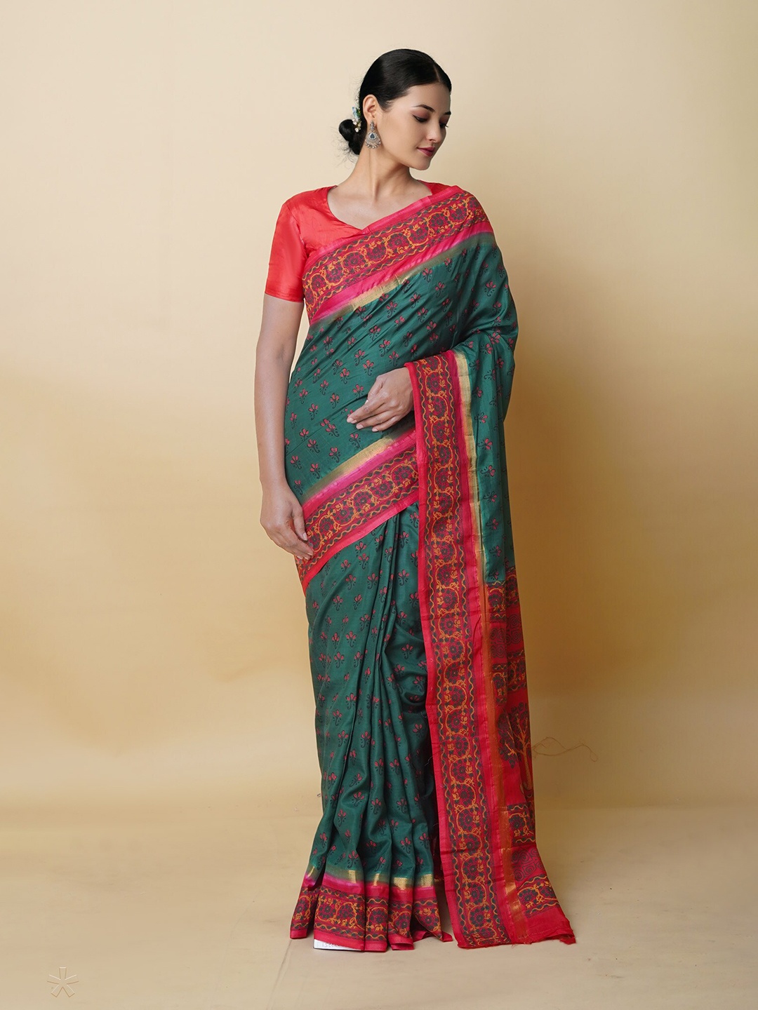 

Unnati Silks Ethnic Motifs Printed Block Print Saree, Green