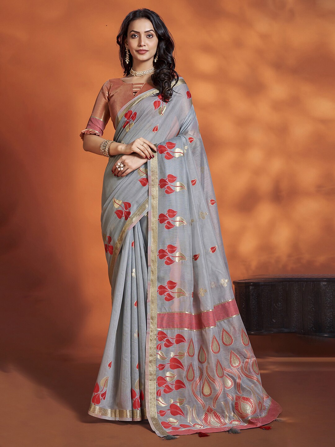 

Mitera Grey Floral Woven Designed Zari Banarasi Saree