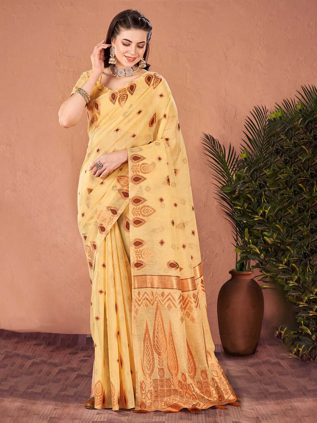 

Mitera Yellow Ethnic Motifs Woven Design Silk Cotton Banarasi Saree