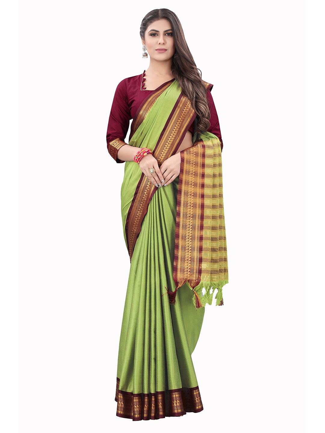 

MOLTIRA Zari Detail Pure Silk Saree, Sea green