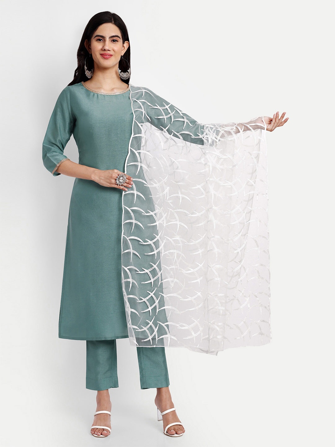 

CANIZZARO Ethnic Motifs Embroidered Net Dupatta, White