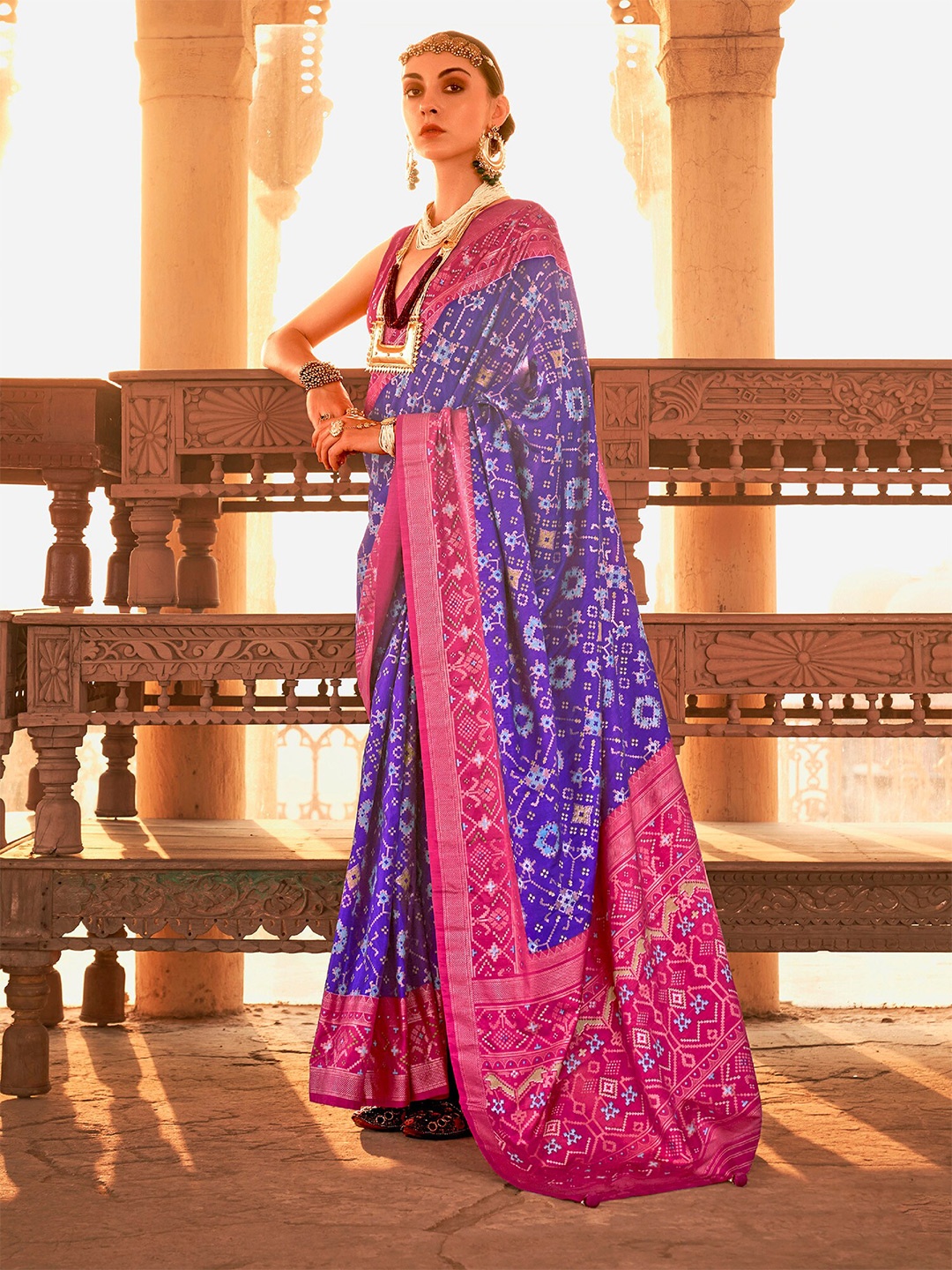 

elora Purple & Pink Woven Design Zari Patola Saree