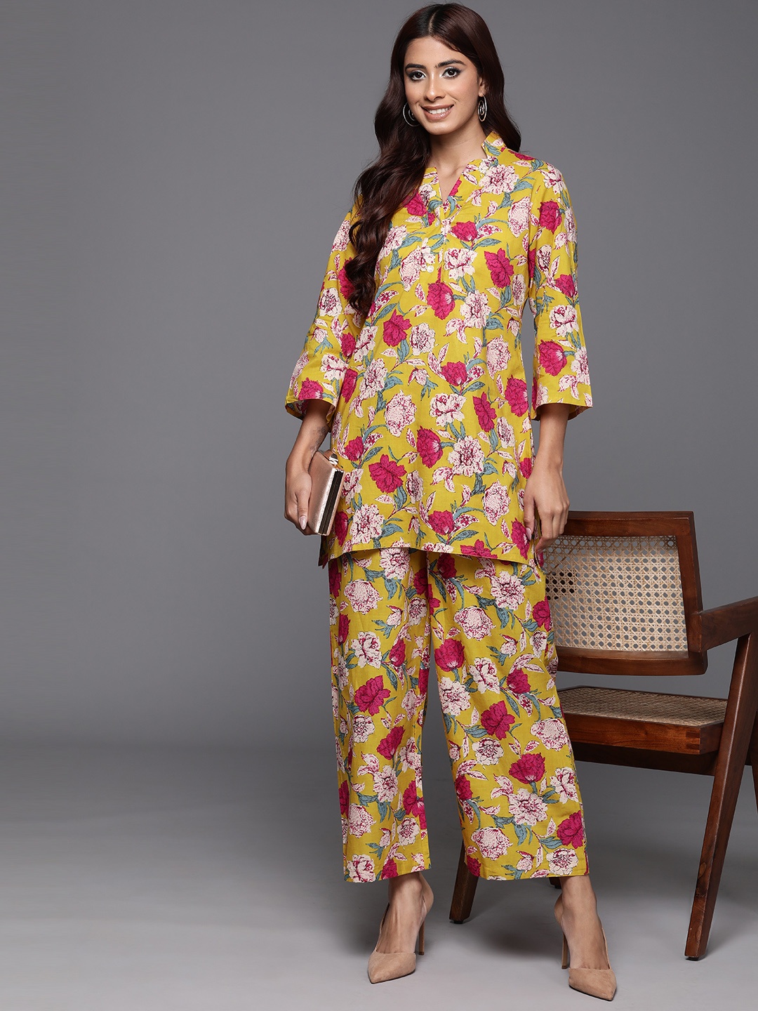 

Varanga Women Printed Pure Cotton Co-Ords, Yellow