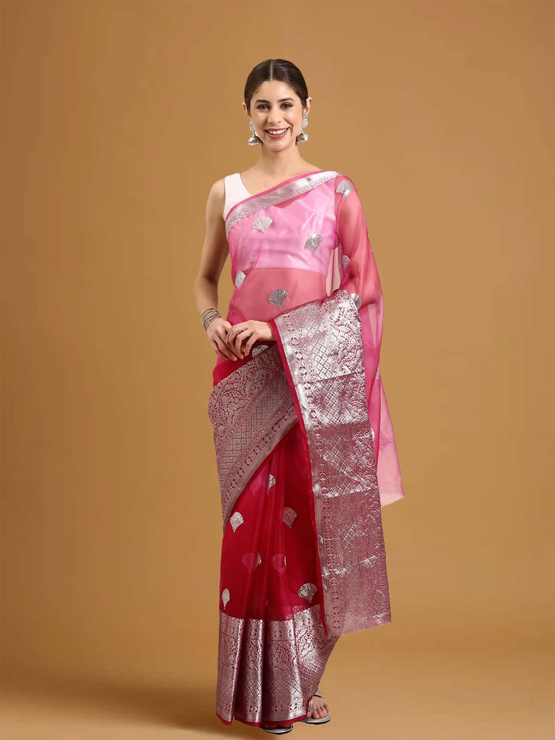 

Stylefables Sequinned Embellished Silk Blend Saree, Magenta