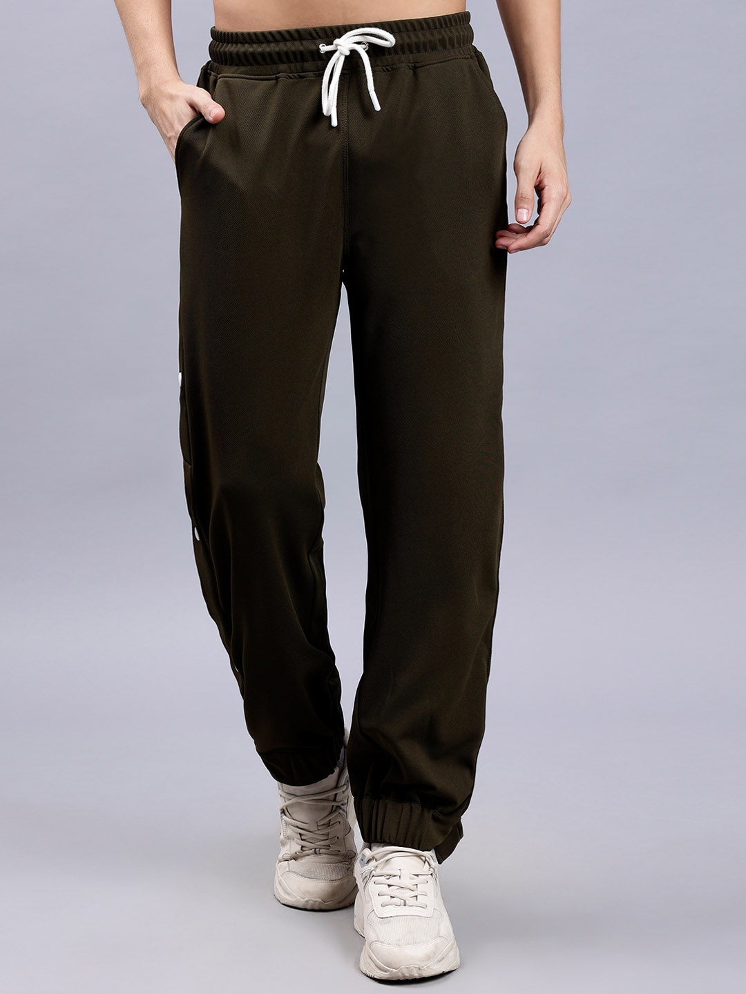 

WEARDUDS Men Relaxed-Fit Lightweight & Skin-Friendly Anti-Static Joggers, Green