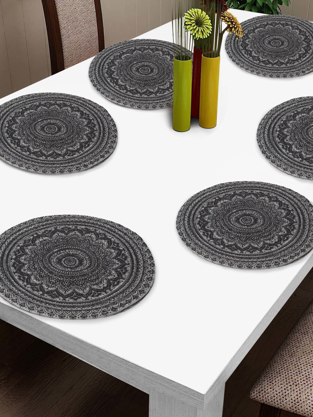 

FABINALIV Grey & White 6 Pieces Ethnic Motifs Braided Table Placemats