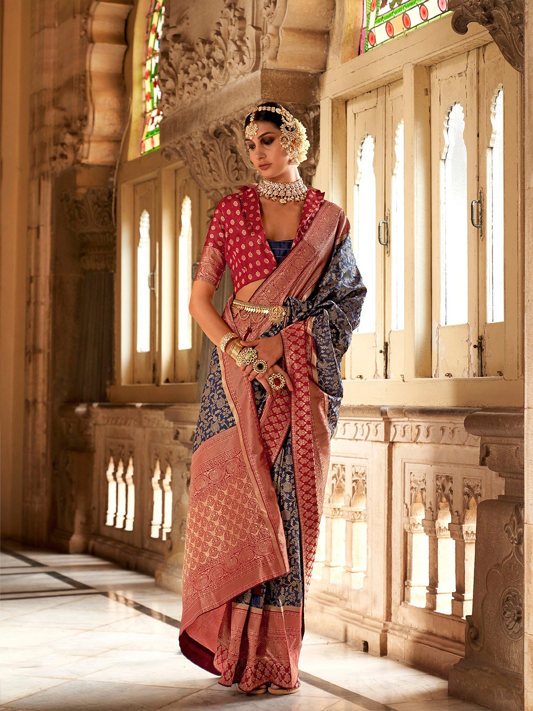 

elora Floral Woven Design Banarasi Zari Saree, Blue