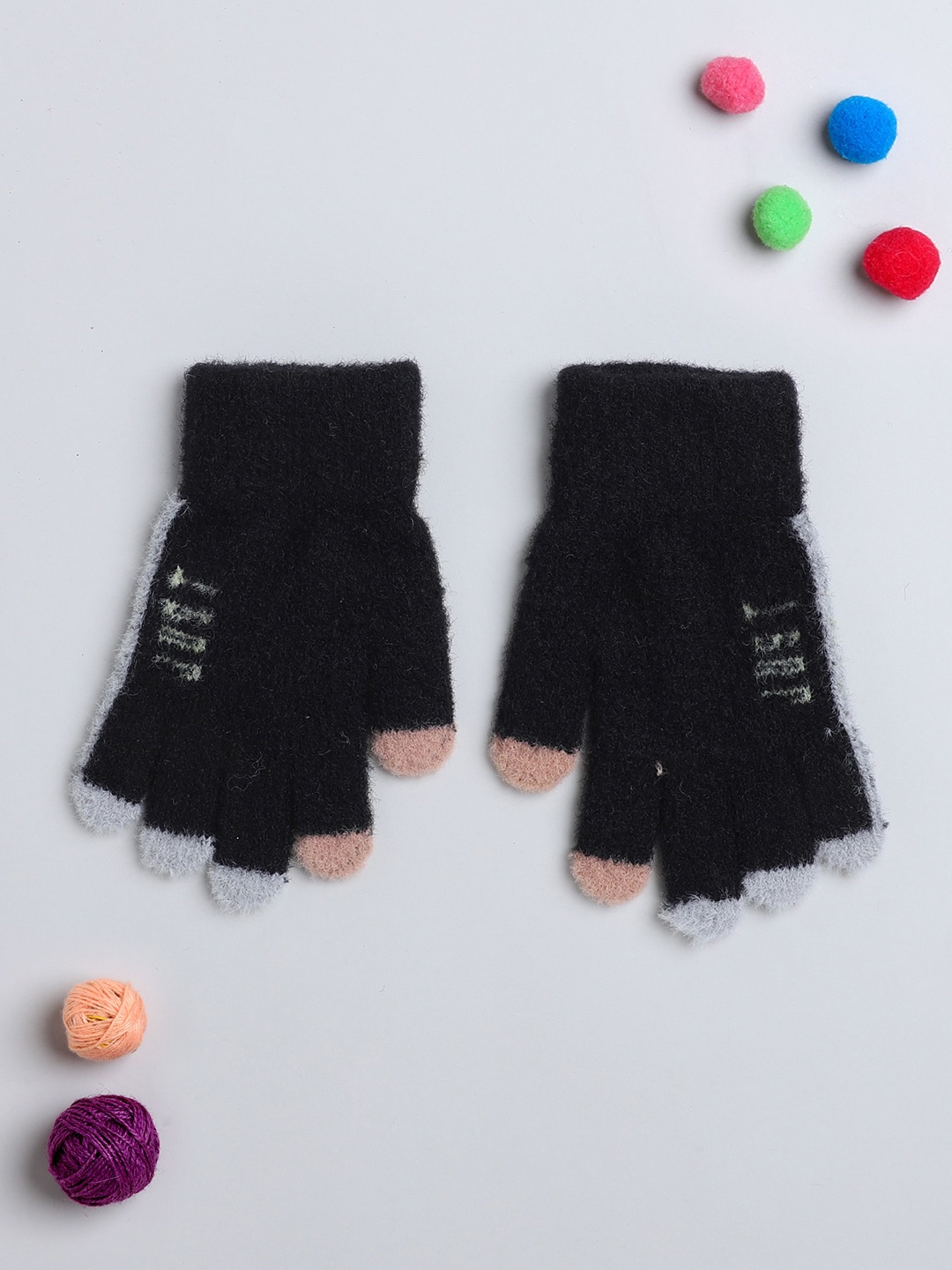 

The Magic Wand Kids Patterned Woollen Hand Gloves, Black