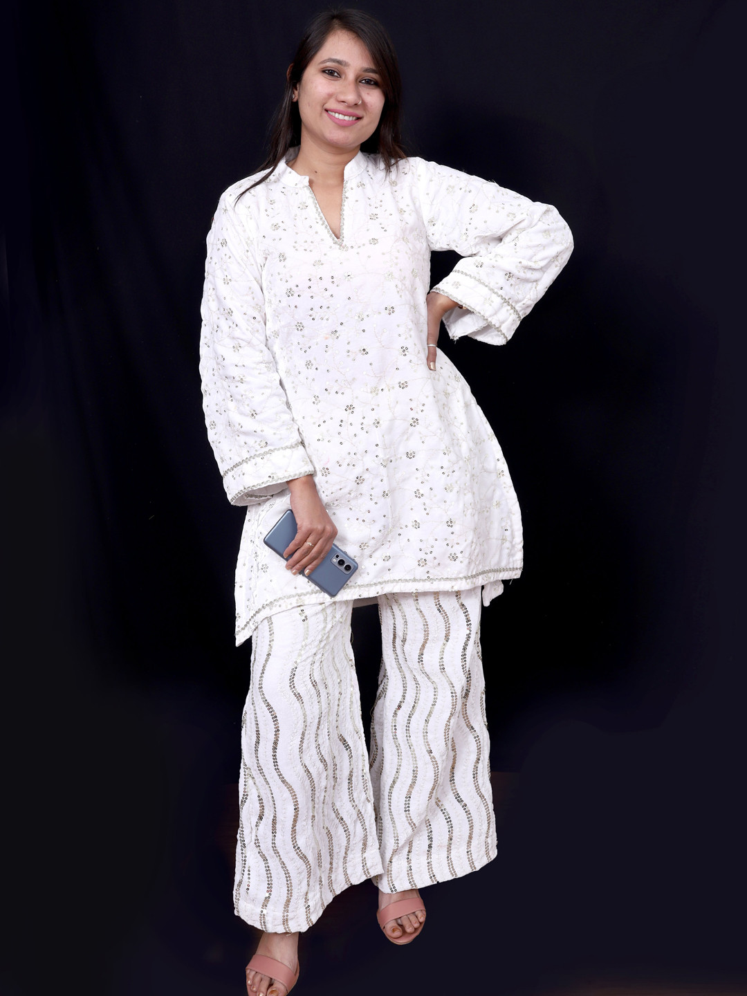 

WEAVERS SAGA Embellished Straight Velvet Kurta, White