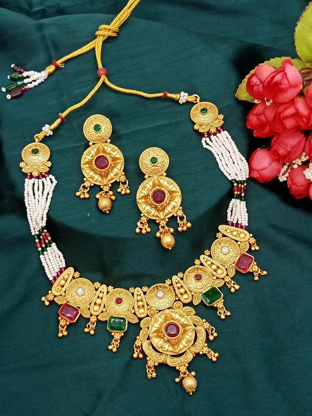 

AASHISH IMITATION Gold-Plated Jewellery Set