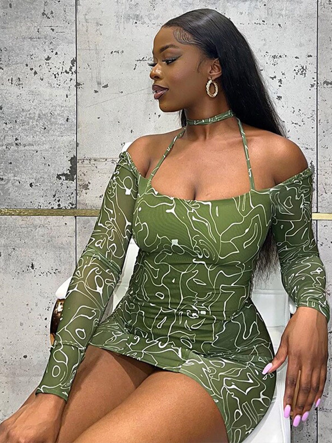 

StyleCast Green Abstract Printed Cold-Shoulder Sheath Mini Dress