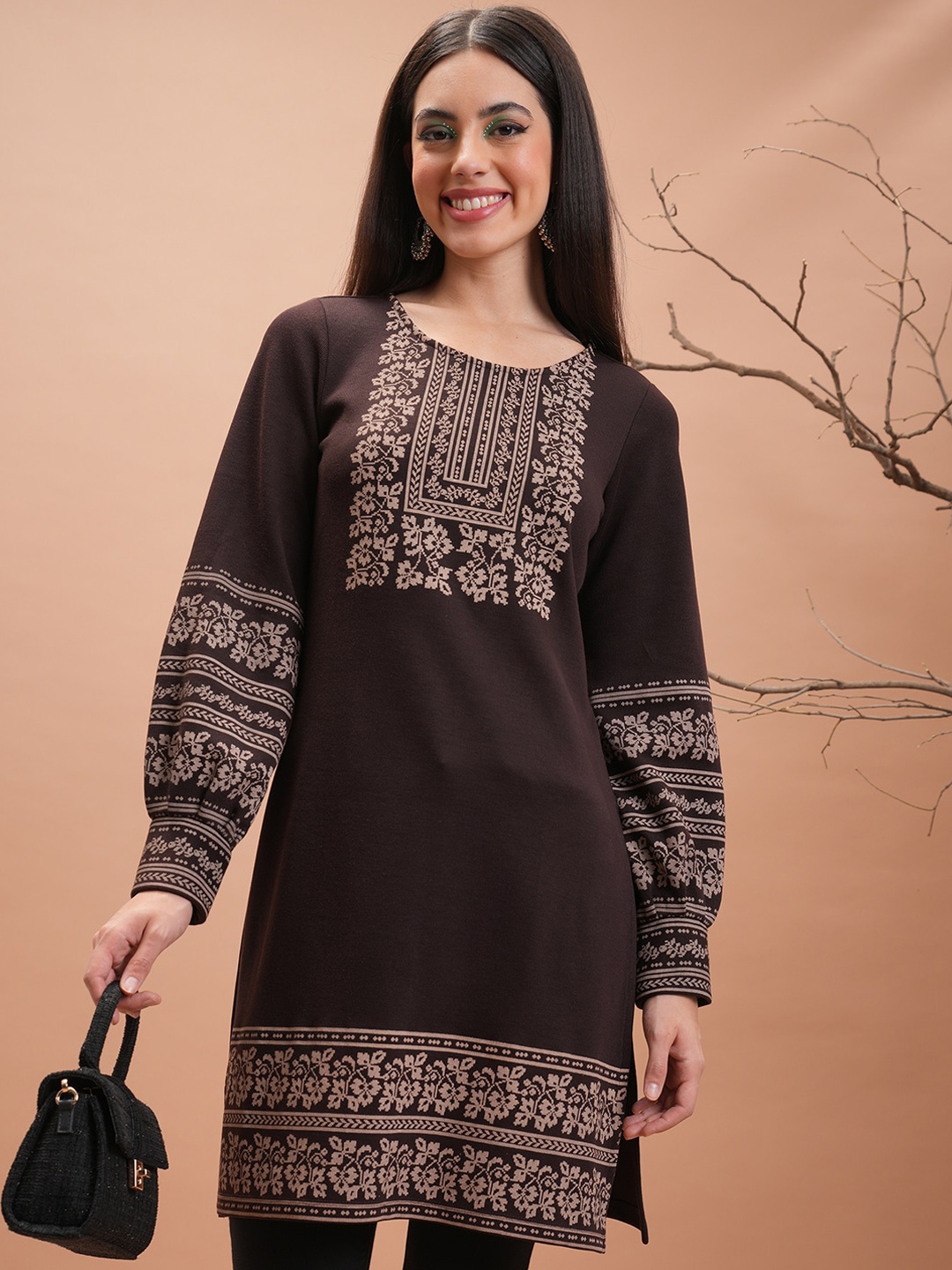 

Vishudh Winter Floral Printed Kurta, Brown