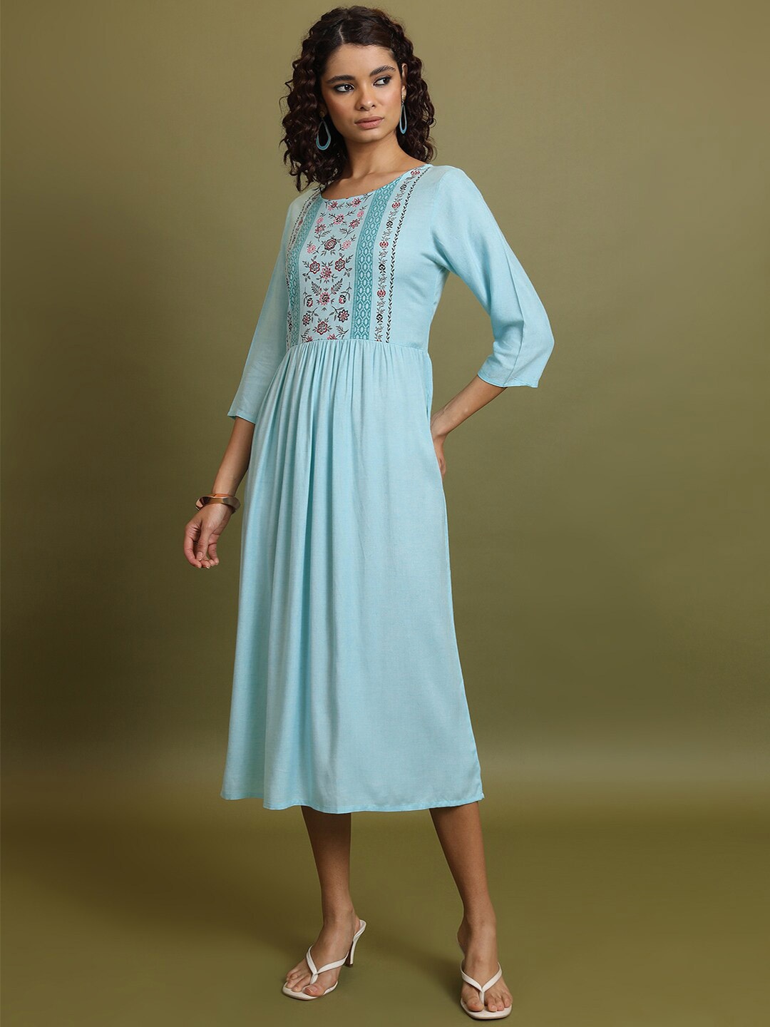 

Vishudh Blue Floral Printed Gathered Cotton Fit and Flare Midi Dress