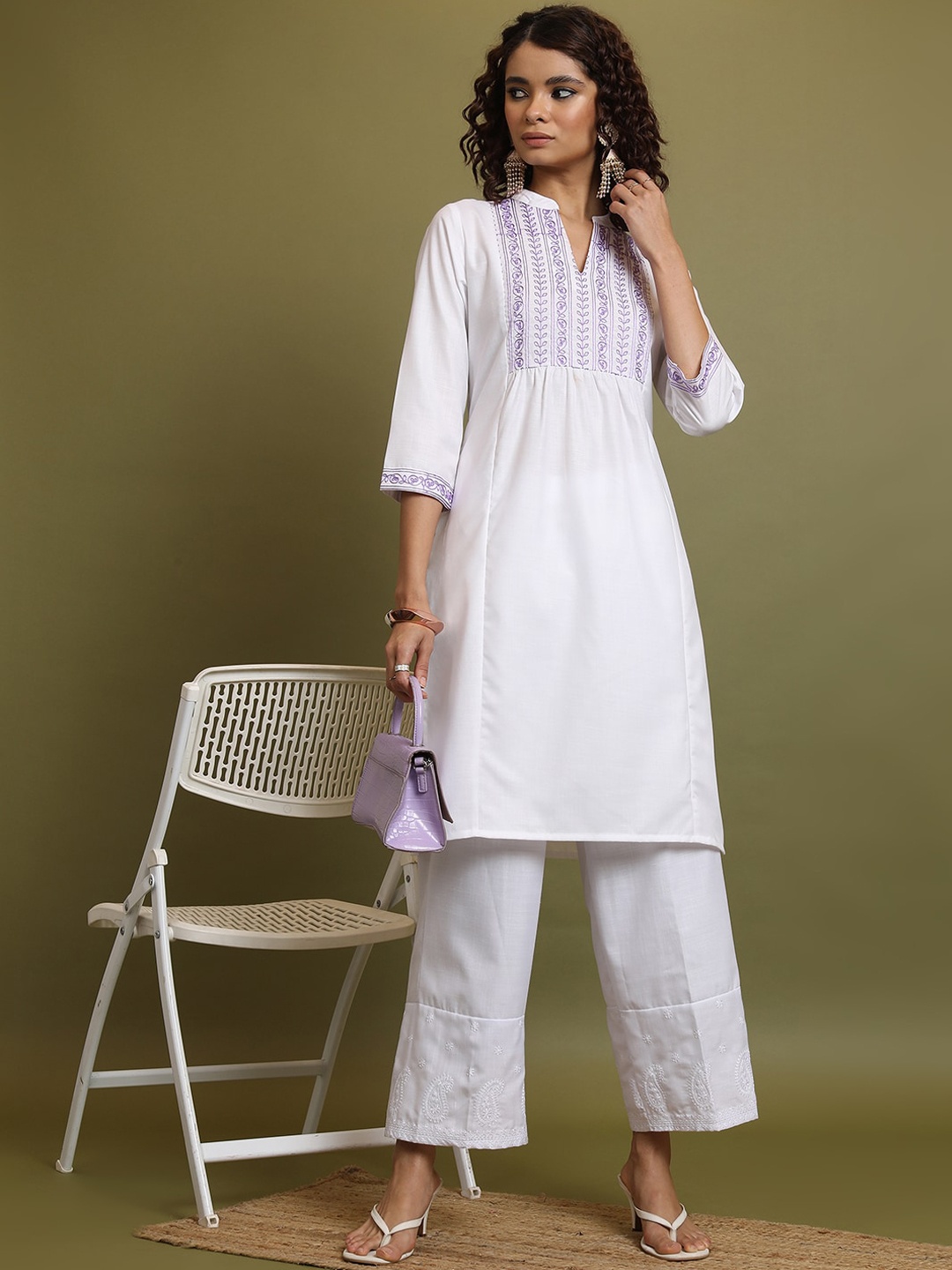 

Vishudh Ethnic Motifs Embroidered Kurta, White