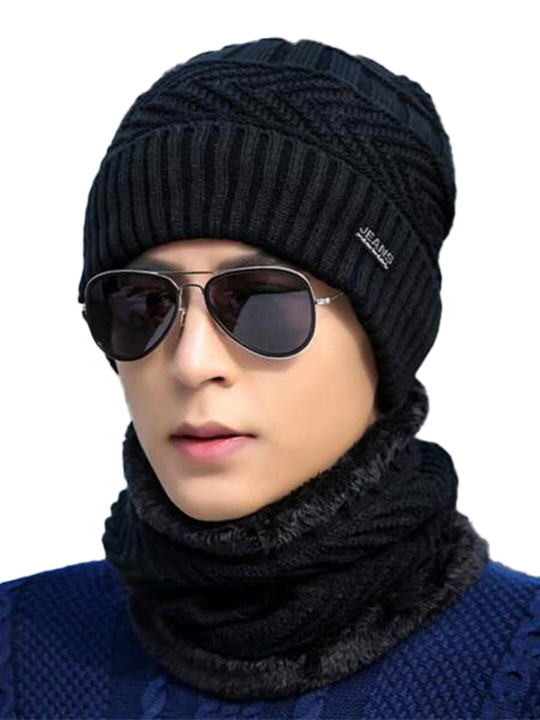 

YOUSTYLO Self Design Woollen Beanie, Black
