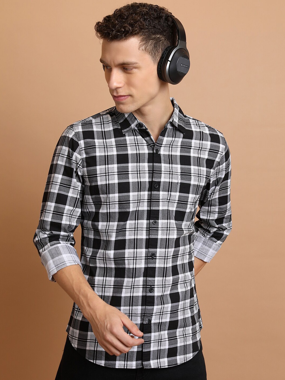 

HIGHLANDER Spread Collar Slim Fit Checked Casual Cotton Shirt, Black