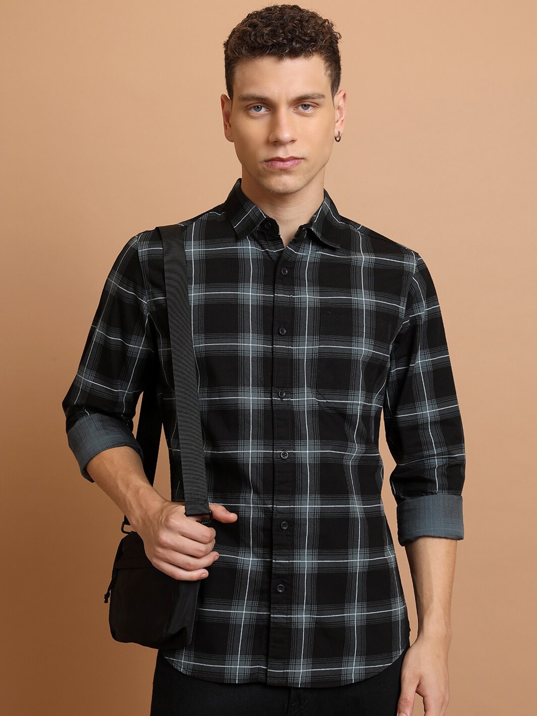 

HIGHLANDER Slim Fit Tartan Checked Cotton Casual Shirt, Black
