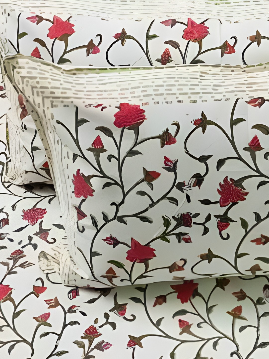 

Bedbathandbliss White & Green Floral 300 TC Cotton King Bedsheet with 2 Pillow Covers