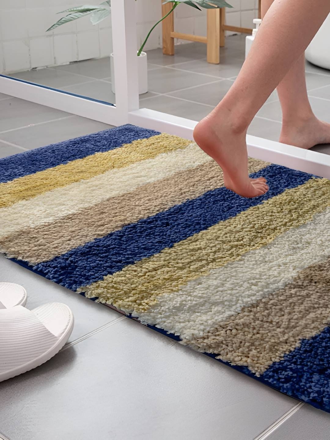

CASA-NEST Blue & Beige Striped Rectangle Anti-Skid 210 GSM Microfiber Bath Rug