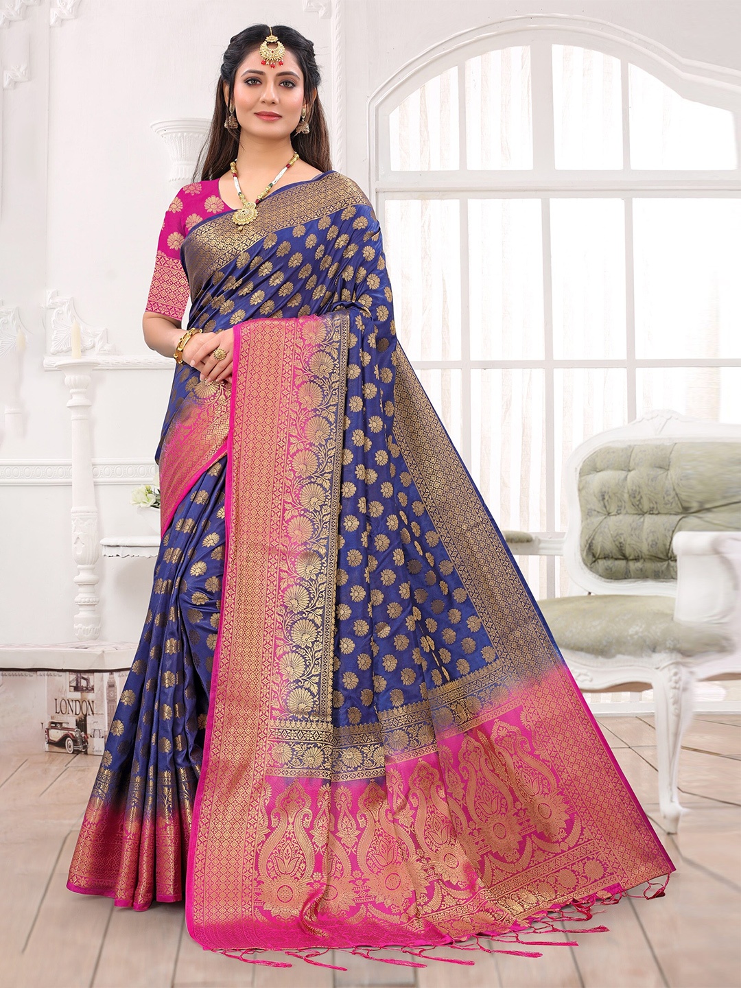 

TIEXA Ethnic Motifs Woven Design Zari Pure Silk Banarasi Saree, Navy blue