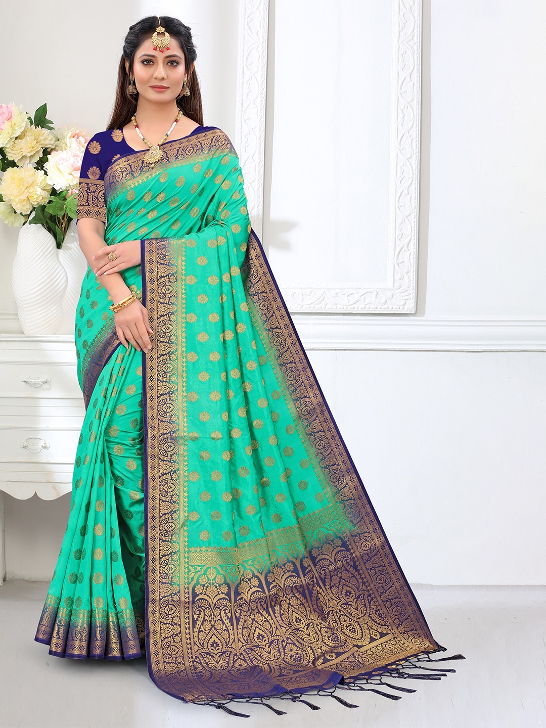 

TIEXA Ethnic Motifs Woven Design Zari Pure Silk Banarasi Saree, Green