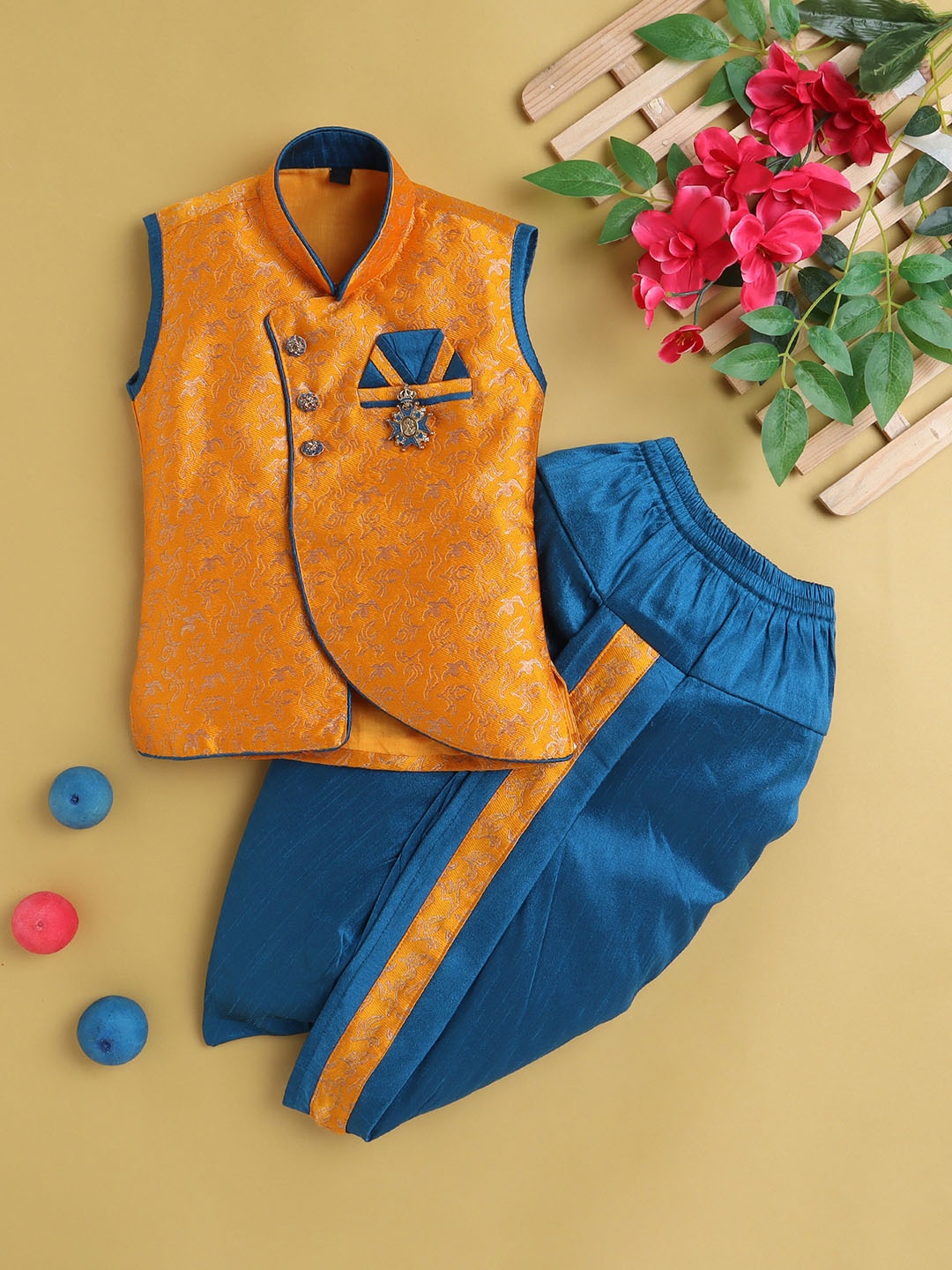 

Jeetethnics Boys Woven Design Regular Kurta With Dhoti Pants, Orange