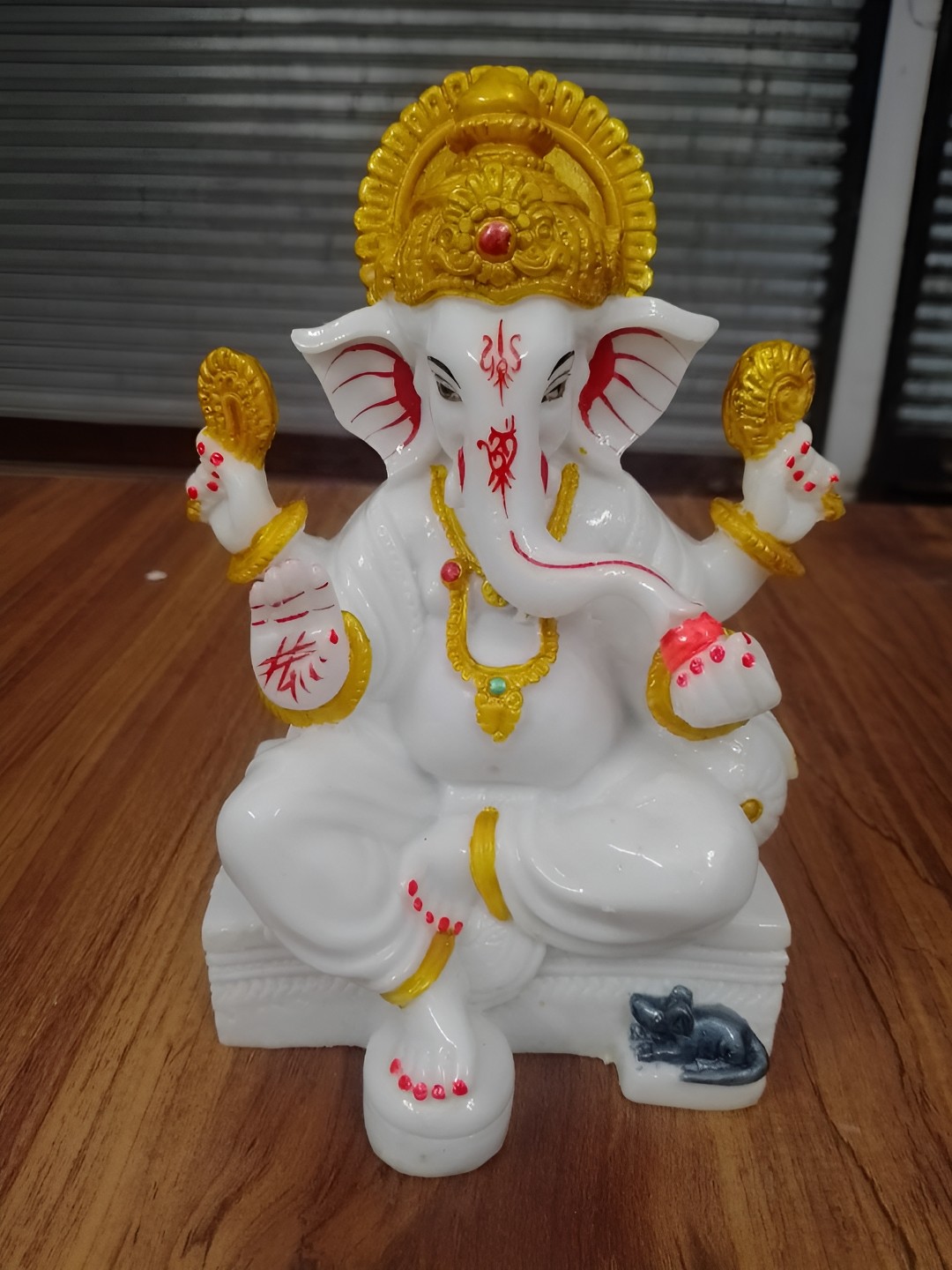

VAMIKA HANDICRAFTS White & Yellow Marble Religious Idol Showpiece