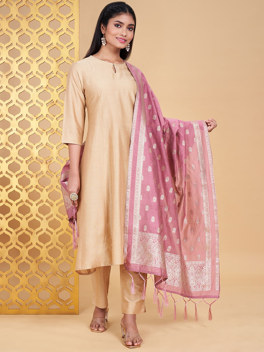 

RANGMANCH BY PANTALOONS Pure Cotton Kurta & Trousers With Dupatta, Gold