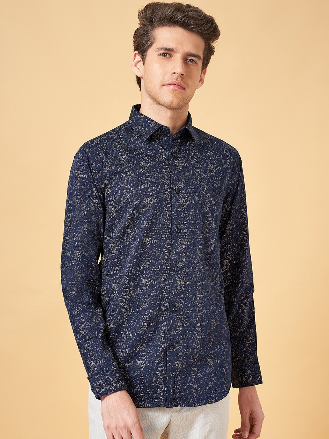 

Peregrine by Pantaloons Slim Fit Abstract Printed Cotton Casual Shirt, Navy blue