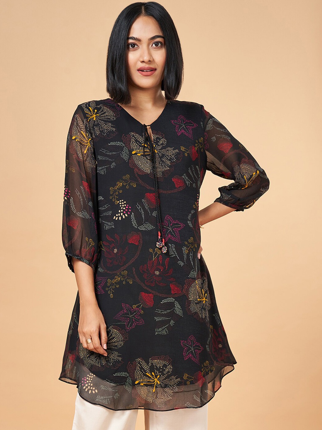 

Marigold Lane Floral Printed Tie-Up Neck Tunic, Black