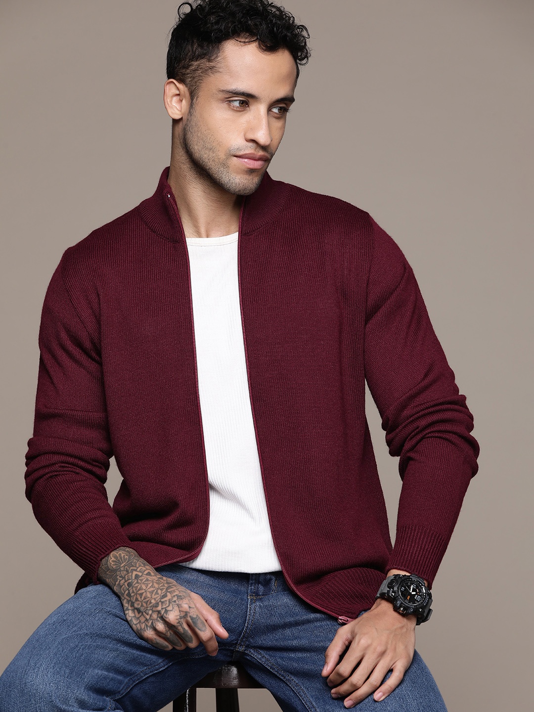 

Roadster Men Acrylic Cardigan, Maroon