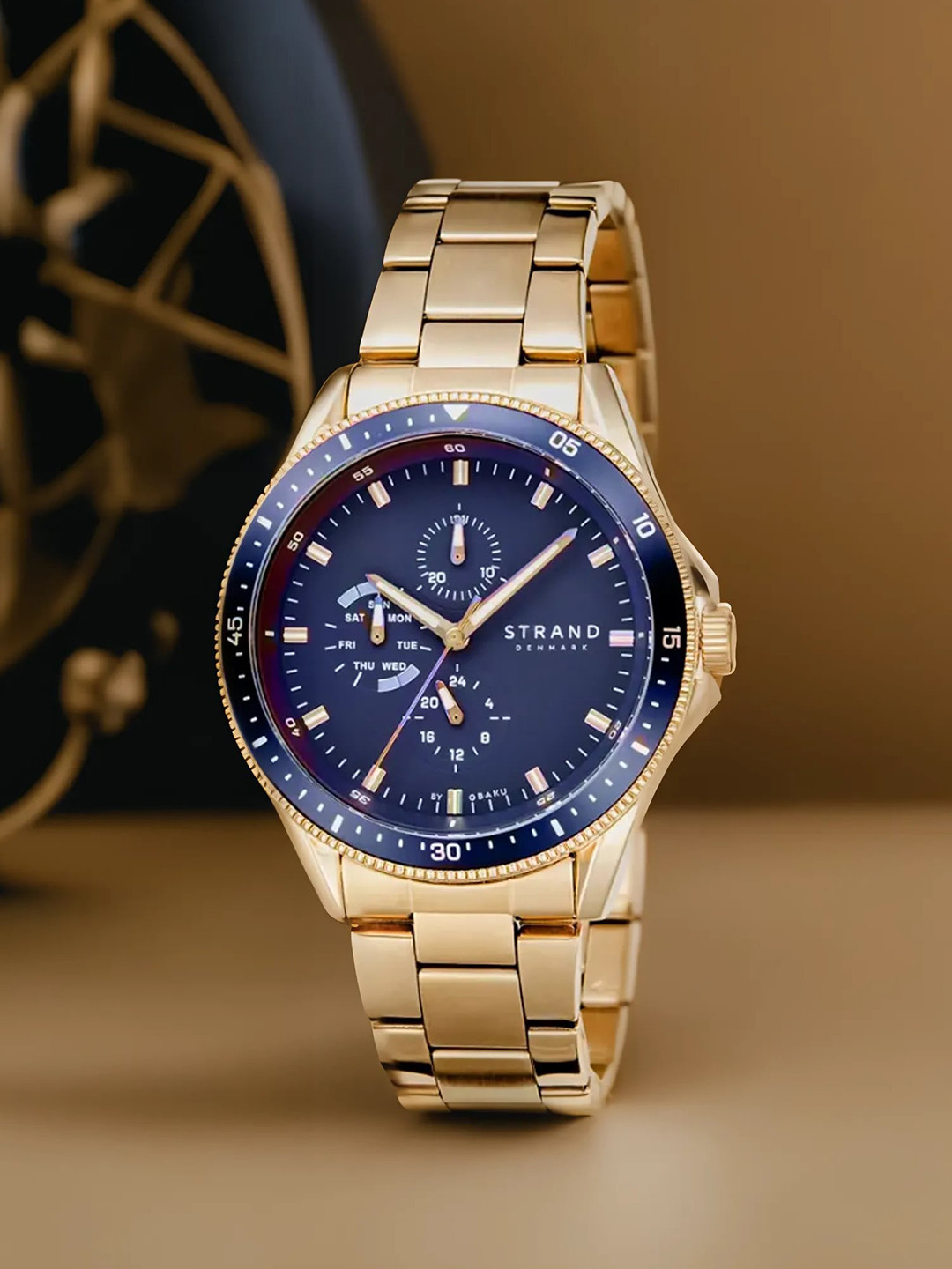 

STRAND BY OBAKU Men Textured Dial & Stainless Steel Straps Analogue Watch S745LMGLSG, Blue