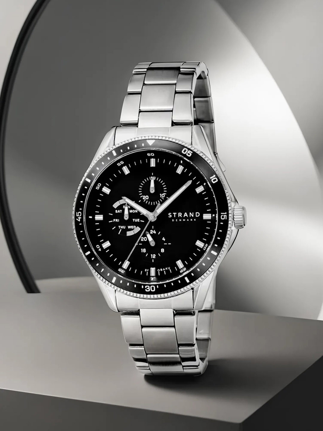 

STRAND BY OBAKU Men Textured Dial & Stainless Steel Straps Multifunction Watch S745LMGLSG, Black