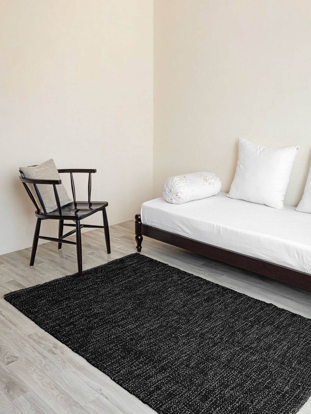 

HOMEMONDE Black & White Bohemian Herringbone Reversible Cotton Carpet