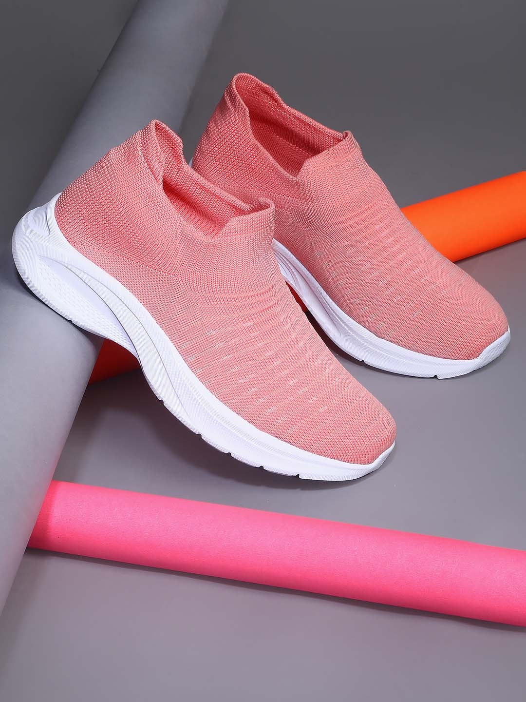 

HRX by Hrithik Roshan Women Peach-Coloured Textured 3D Flex Slip-On Walking Shoes
