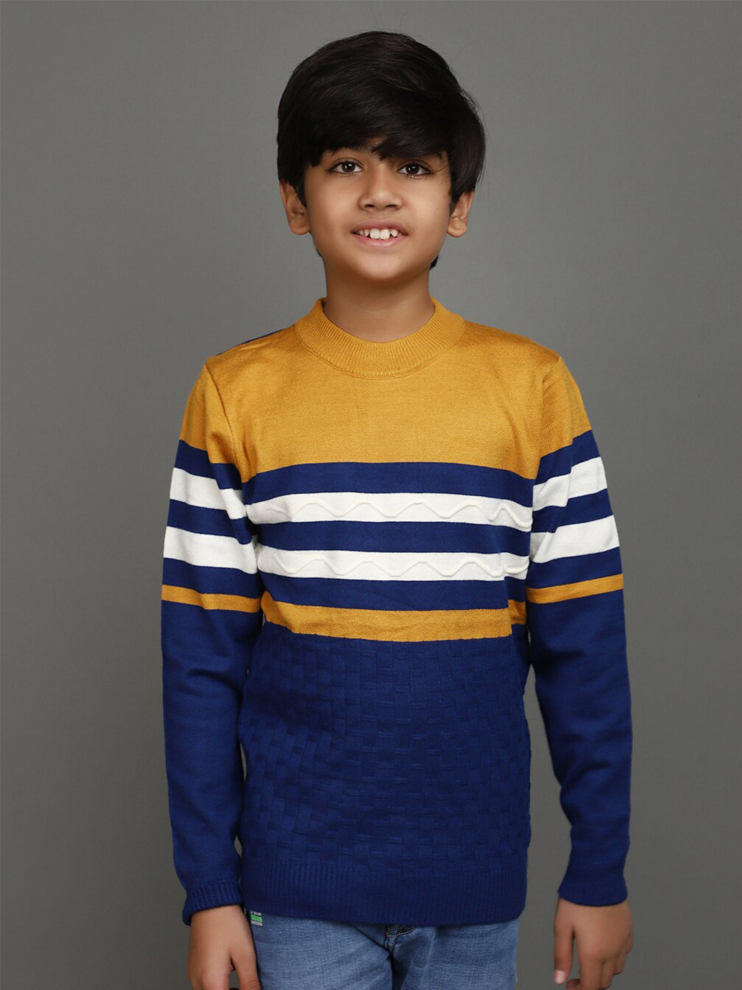 

V-Mart Boys Colourblocked Sweatshirt, Yellow