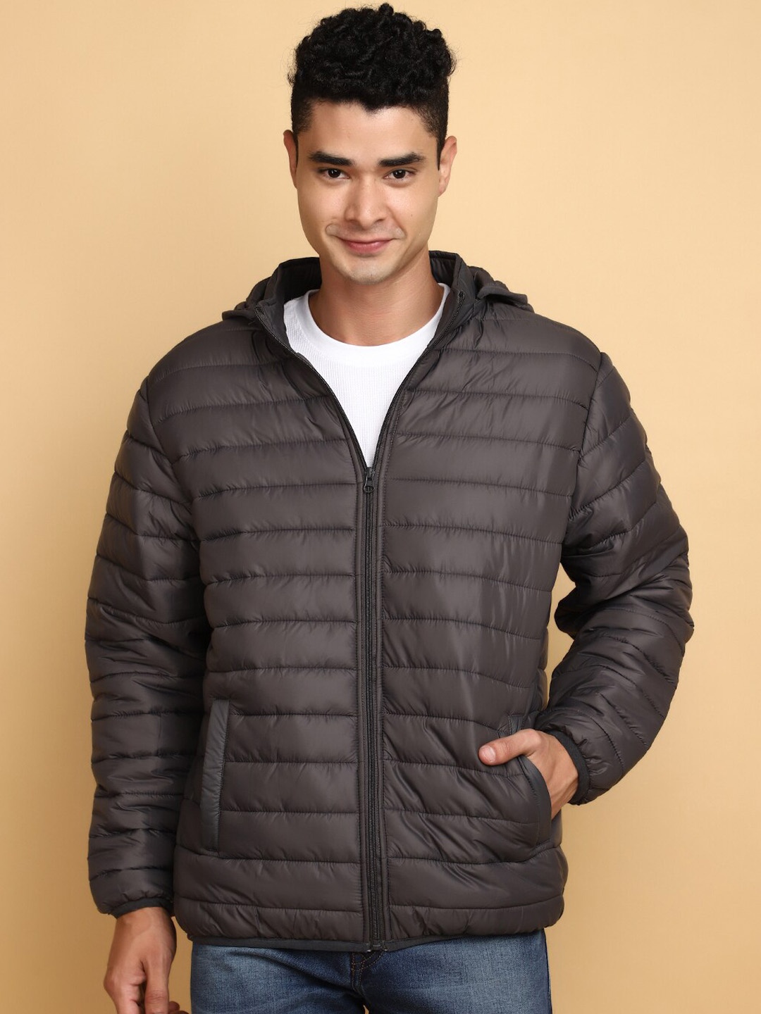 

V-Mart Hooded Neck Long Sleeves Zip Detail Lightweight Puffer Jacket, Grey