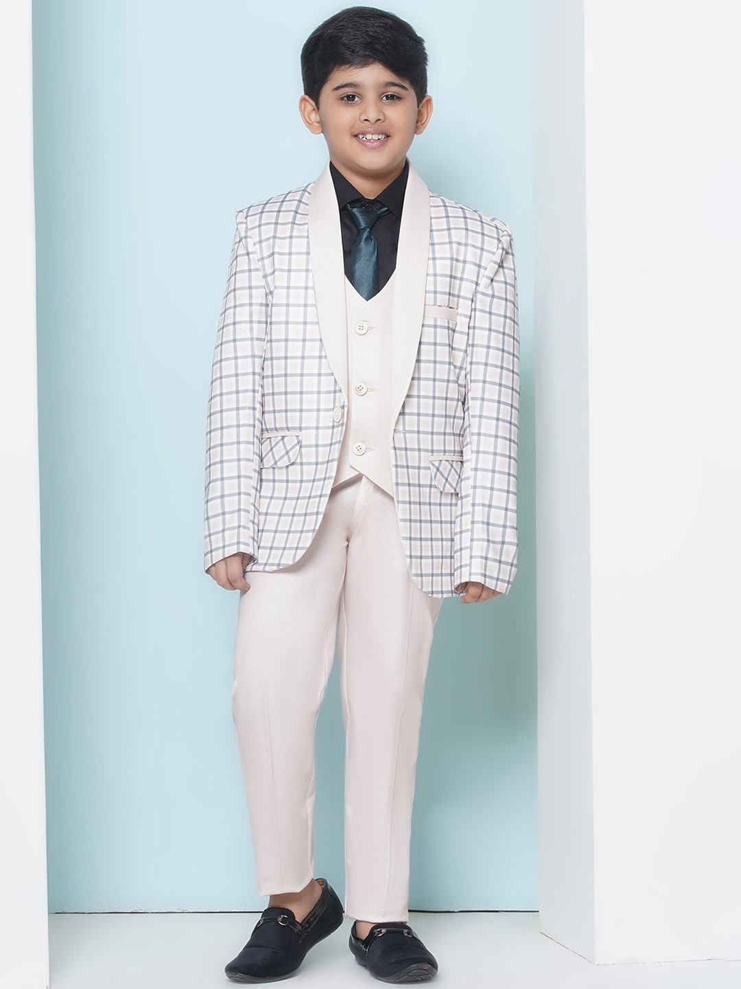 

Aj DEZInES Boys Checked Cotton Slim-Fit Single-Breasted Five -Piece Cotton Formal Suit, Peach